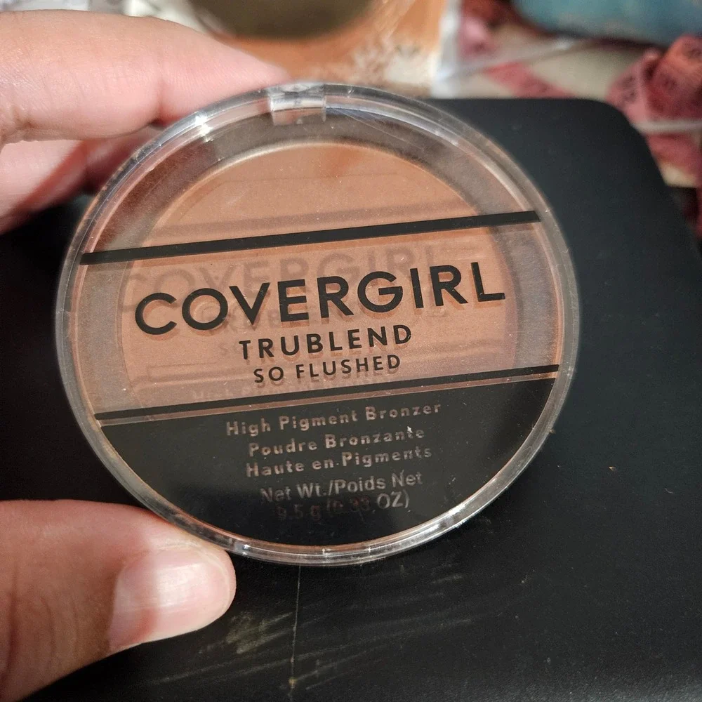 Covergirl Trublend So Flushed High Pigment Bronzer 400‎ Ebony